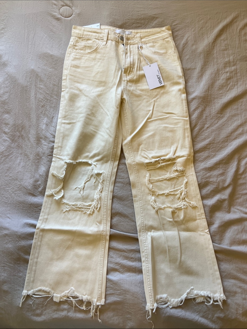 Frayed Knee Wide-Leg Jeans in Off-White
